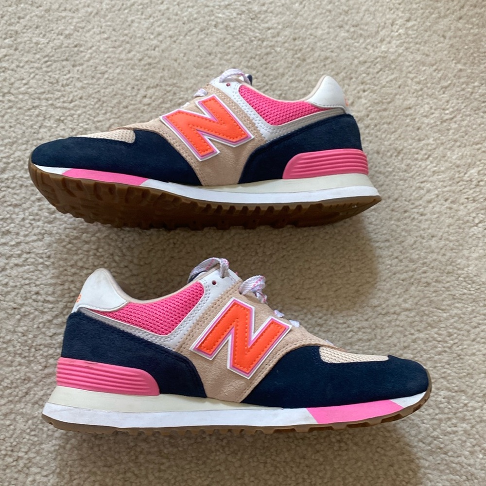 New balance 574 size 8